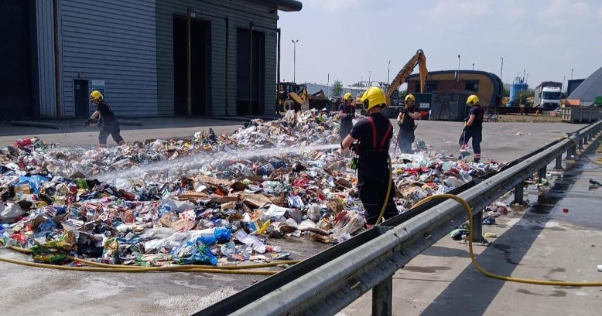 Warning over batteries in bins after fire breaks out in bin lorry Fenland District Council